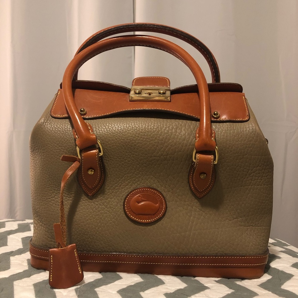 Vintage Dooney and Bourke Hand Bag